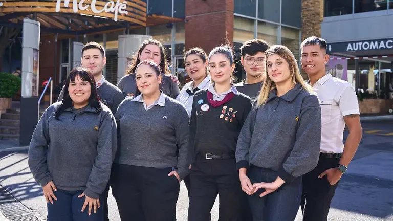 McDonald’s abre nueva sucursal en el interior del país y busca 40 empleados: cómo postular