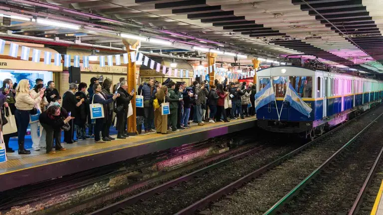 Un viaje al pasado: cómo hacer para anotarse al paseo en subte con carros de hace 100 años