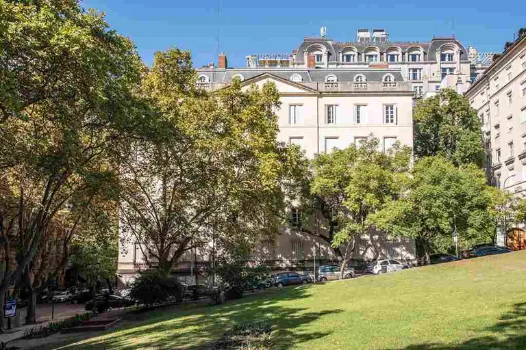 Ponen a la venta la histórica propiedad donde Borges almorzaba con Bioy Casares: cómo es y cuánto cuesta