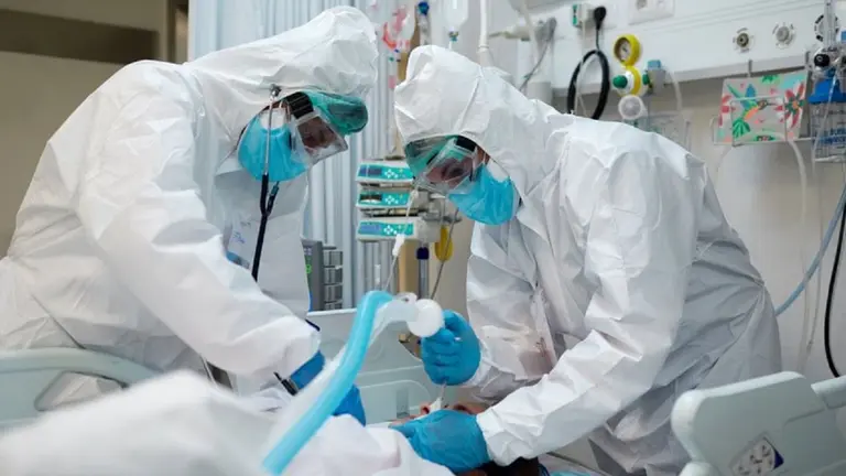El mundo está al borde de una nueva pandemia, según la OMS, que activa el alerta internacional