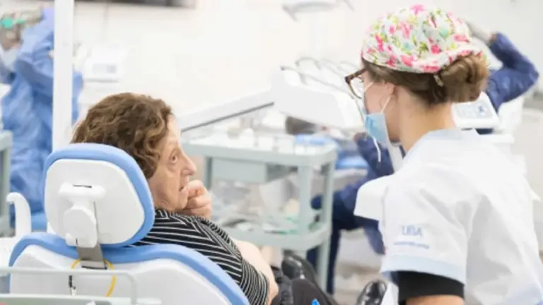 Nueva crisis en el PAMI: ahora odontólogos suspenden la atención a jubilados y pensionados