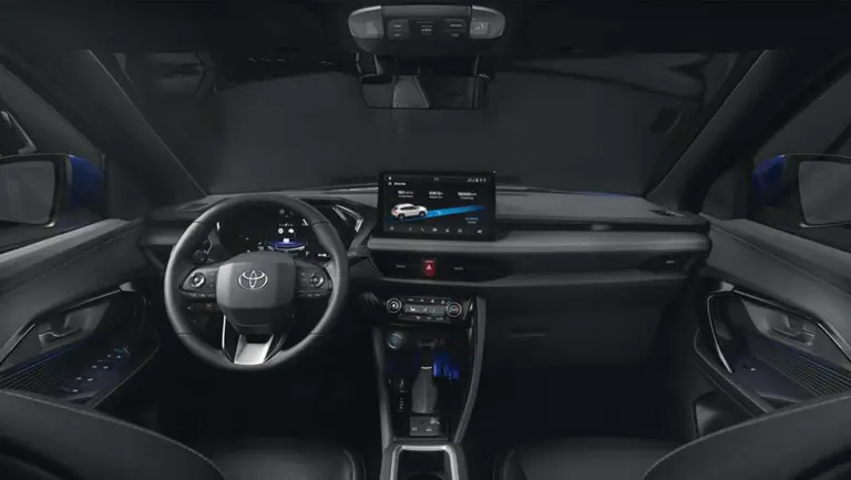 Toyota Yaris lidera las ventas de autos en agosto y el Yaris Cross sorprende entre los SUV