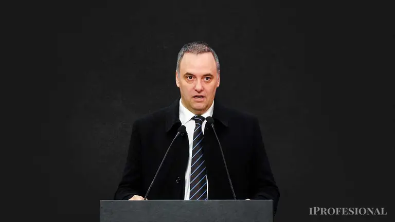 Adorni y su esposa ingresaron a Ganancias Simplificada: por qué causa seguirá la investigación