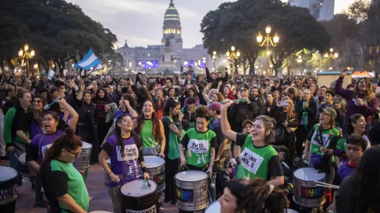 Ni Una Menos: masivas marchas en todo el país tras la conmoción por el femicidio de Agostina