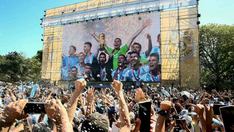 ¡Locura por el Mundial! El mega Fan Fest gratis que arman en la Ciudad