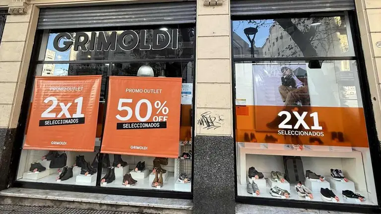Outlet de Grimoldi vende calzado 2x1 y en cuotas sin interés