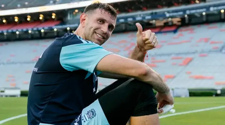 De campeón del mundo a empresario: en qué invierte Dibu Martínez y cuál es el negocio que lanzó en Argentina