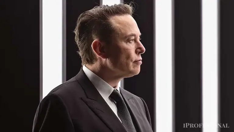 Elon Musk anticipa que el dinero no tendrá valor en 10 años y explica el porqué