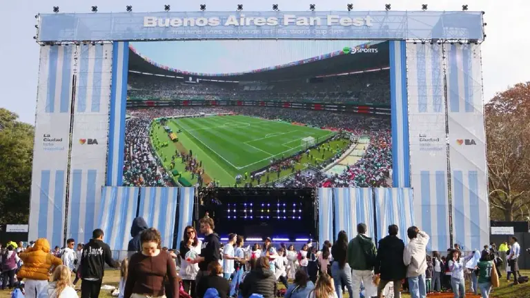 Para ir organizando: 3 pantallas gigantes para ver el lunes en CABA el partido de Selección Argentina vs. Austria