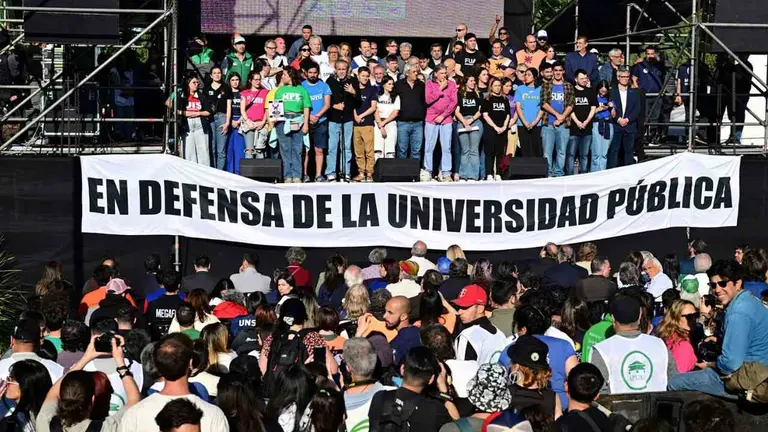 La Corte dejó firme la cautelar que obliga al Estado a aplicar la ley de financiamiento universitario