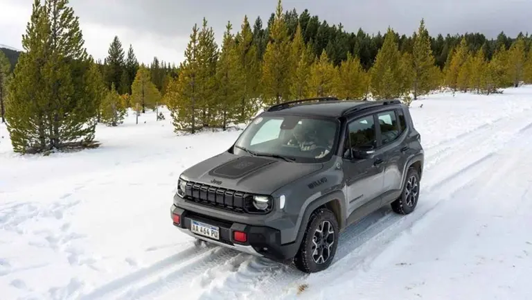 Jeep presentó su renovado auto SUV Renegade y es hasta $4 millones más barato