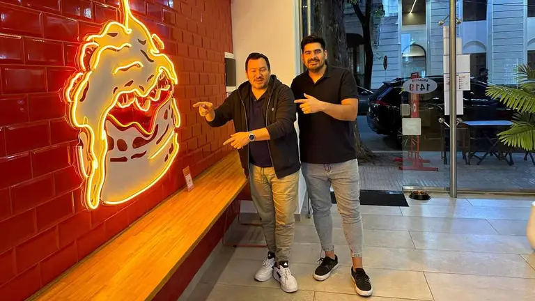 Invirtieron en una franquicia que se fundió y ahí mismo nació un negocio que factura $1.000 millones al mes