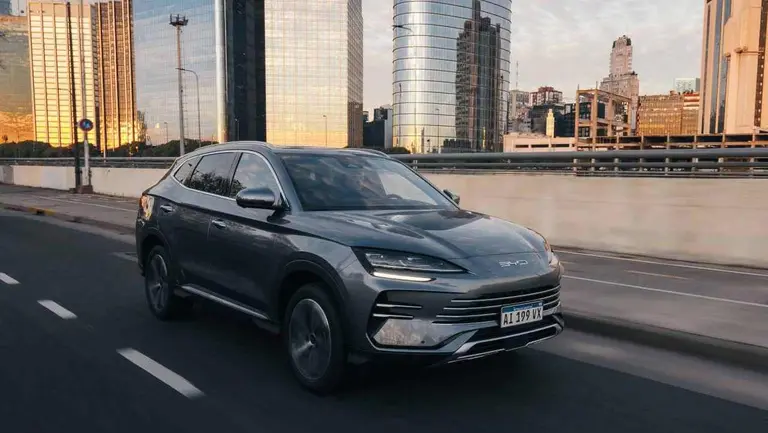 BYD lanza un nuevo SUV chino a precio competitivo y con un nivel de autonomía récord