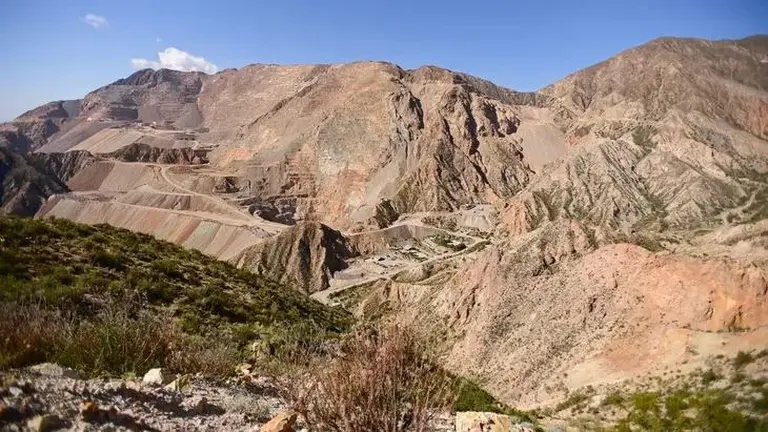 Minera argentina va por un segundo RIGI con una apuesta de u$s1.500 millones para producir oro