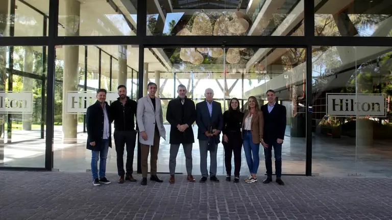 Empresa Fontenla equipará el hotel Hilton en Thays Parque Leloir