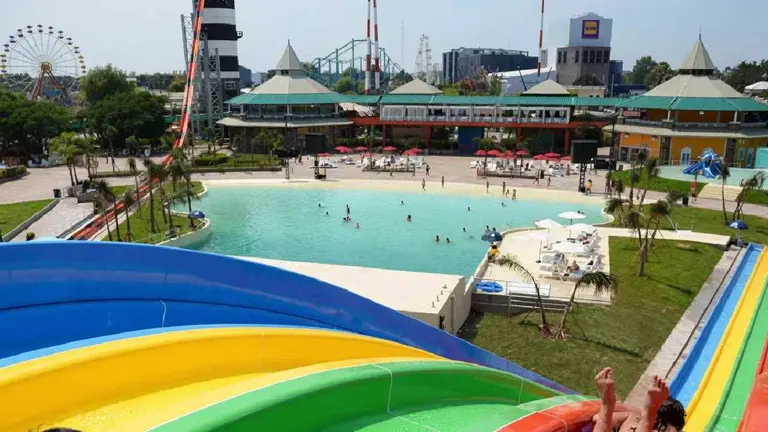Se dio un golpazo en el Parque de la Costa, quedó con estrés postraumático y recibió millonaria indemnización