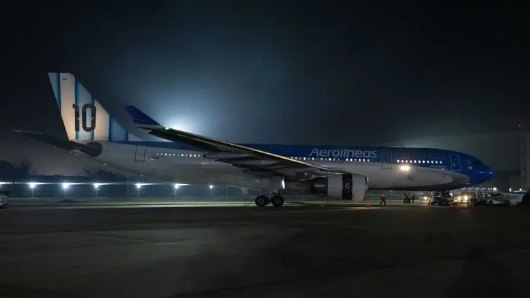 Resuelven a medias: cuáles son los vuelos de Aerolíneas Argentinas para cuartos de final