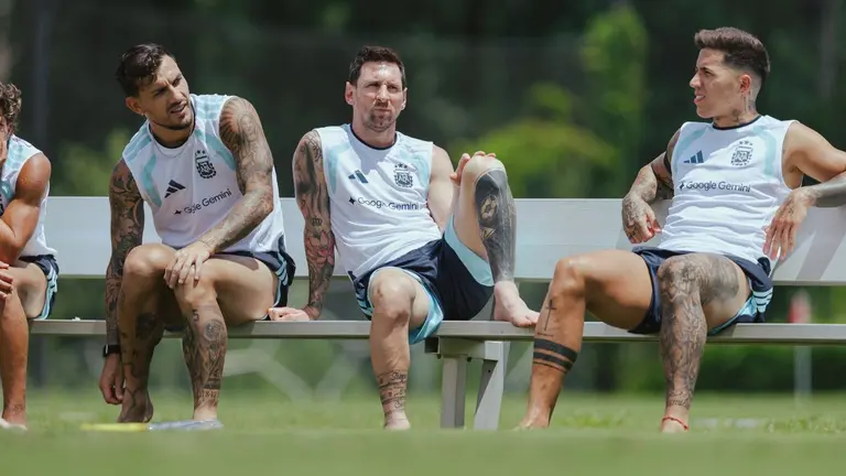 Con Messi distendido y entre risas, la Selección ya piensa en la gran final frente a España