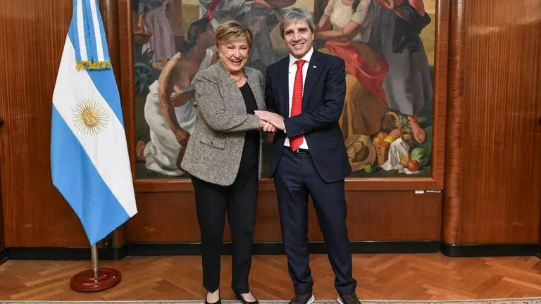 La directora del FMI celebró la acumulación de reservas y descartó un financiamiento adicional