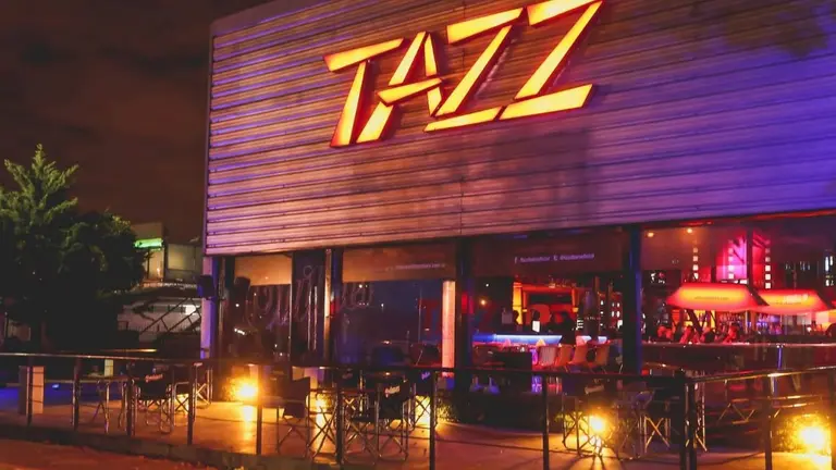 Revive la histórica marca de bares TAZZ con nuevos dueños y un ambicioso plan de expansión
