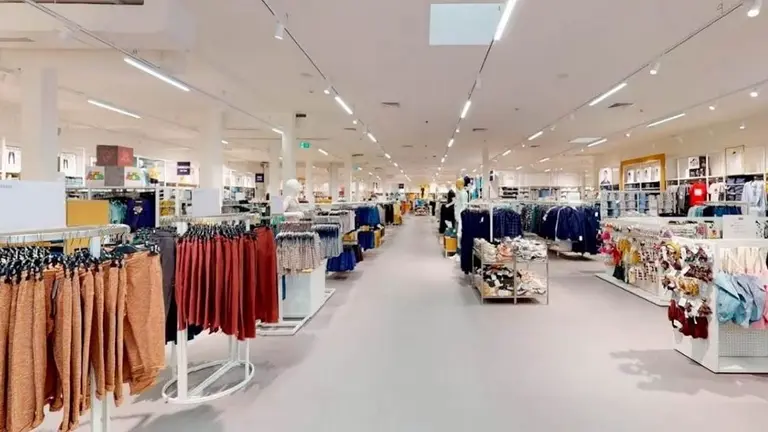 Llega una marca de ropa con precios bajos y descuentos de hasta 60% para la apertura