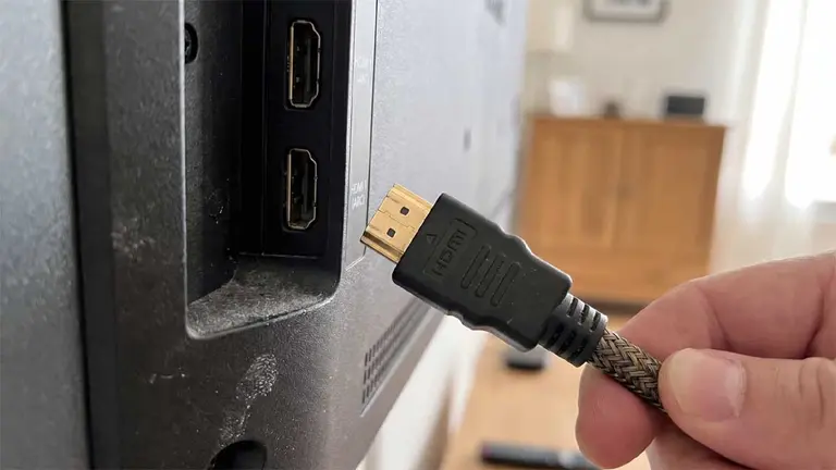 Qué comprar para sumar Netflix y Flow a un televisor antiguo