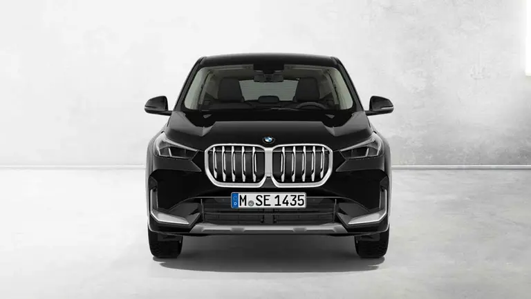 Imagen frontal del BMW X1 . Imagen de archivo.