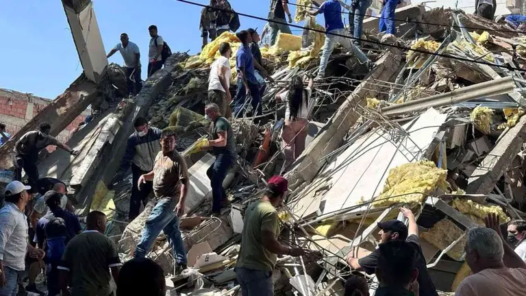El Gobierno ofreció enviar asistencia a Colombia tras el terremoto que dejó más de 100 muertos