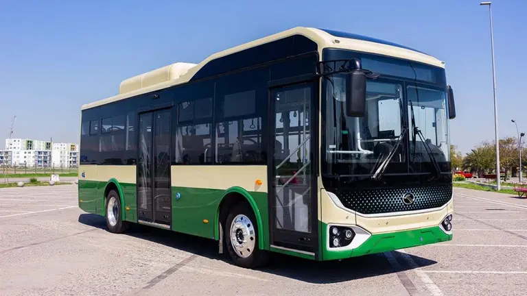 Gigante asiático recibe luz verde para desembarcar en Argentina con sus colectivos