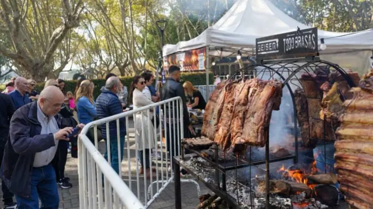 Cuándo y dónde es Carne, el festival gastronómico que homenajea al asado en Capital