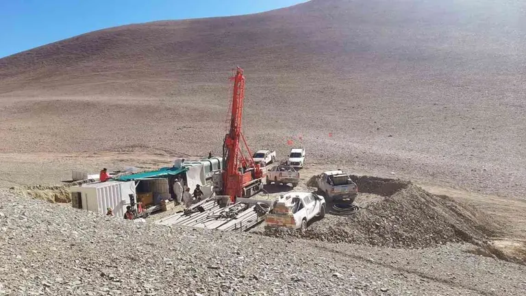 Sendero Resources encuentra oro y plata en La Rioja y amplía la exploración de Peñas Negras