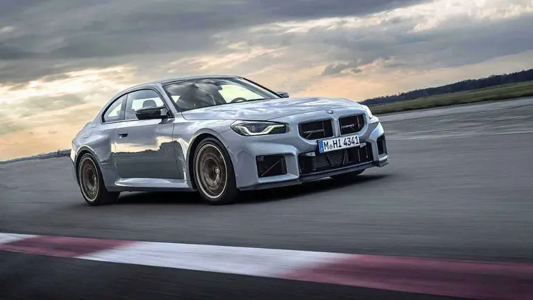 BMW M" CS en ruta. Foto oficial