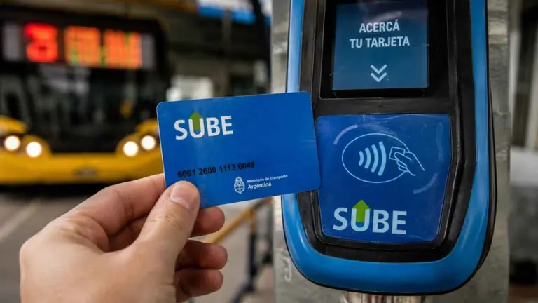 La SUBE mantiene un saldo negativo de $1.200, pero ya no alcanza para todos los transportes