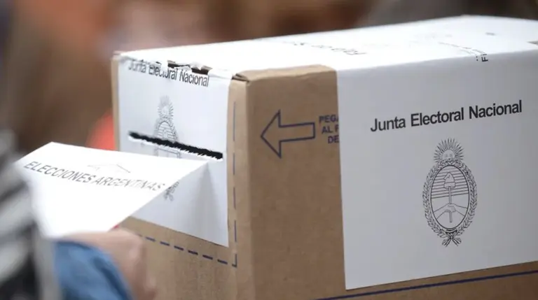 El Gobierno acusa de "irresponsable" al Frente de Todos por pedir apartamiento de la empresa Smartmatic