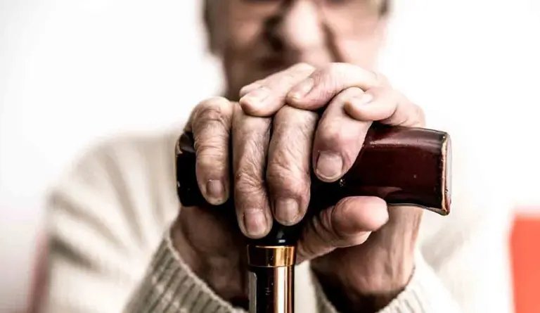 Un mundo cada vez más envejecido: cuál es la situación a nivel global y cómo afecta a la salud pública