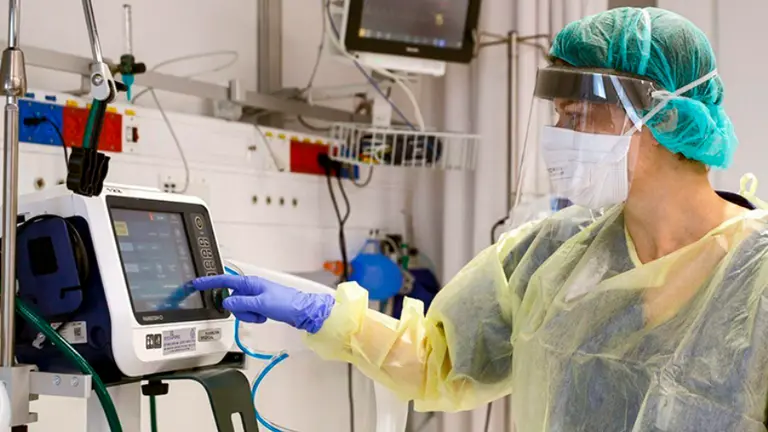 Desde las Pymes hasta Toyota: los proyectos urgentes para producir respiradores en el país