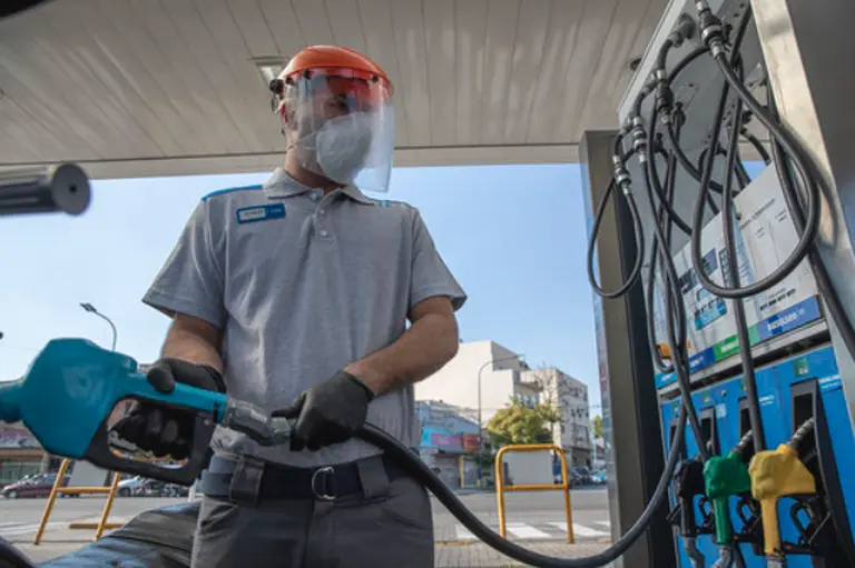 YPF aumenta un 2,9% promedio los precios de la nafta y el gasoil