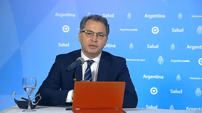 Coronavirus: hubo 4.557 casos nuevos, aunque el promedio semanal supera los 6 mil