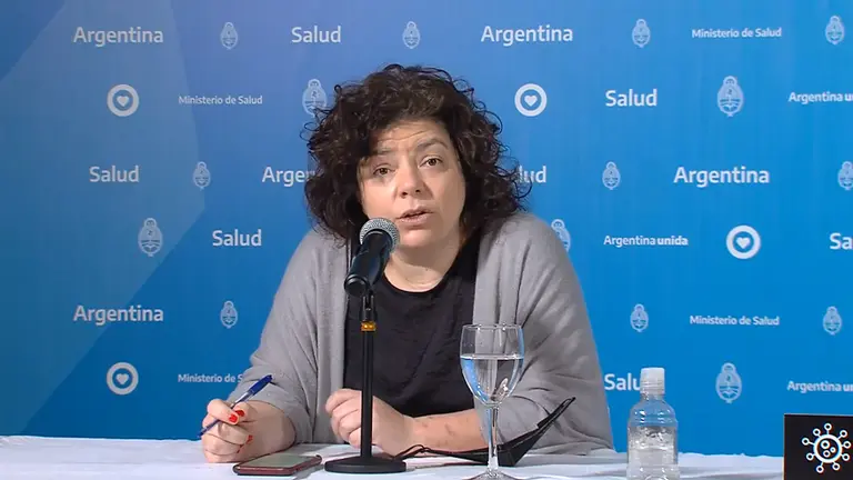 Coronavirus: hubo 6.986 casos nuevos, aunque el promedio supera los 10 mil