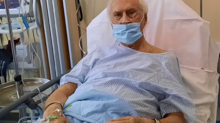 Preocupación por la salud de "Pino" Solanas, internado en París por Covid-19: cómo sigue su estado