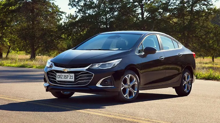 Mantener un auto, cada vez más caro: esto hay que gastar todos los meses por un Chevrolet Cruze