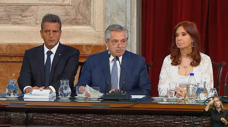 Alberto Fernández aseguró que no habrá reforma jubilatoria ni laboral