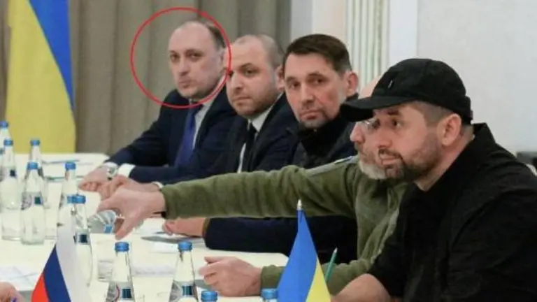 El servicio secreto de Ucrania asesinó a un integrante de la mesa de negociación con Rusia