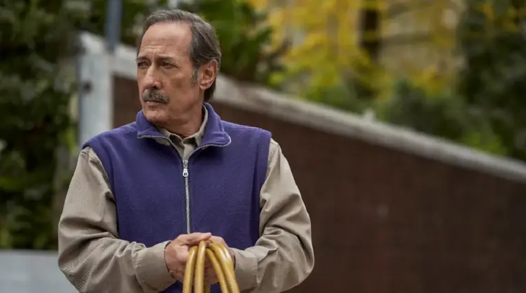 La serie que despertó la ira de los porteros de edificios: así es "El Encargado", de Guillermo Francella