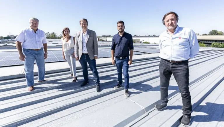 Comenzó en un patio prestado y creó la empresa autoproductora de energía más grande del país