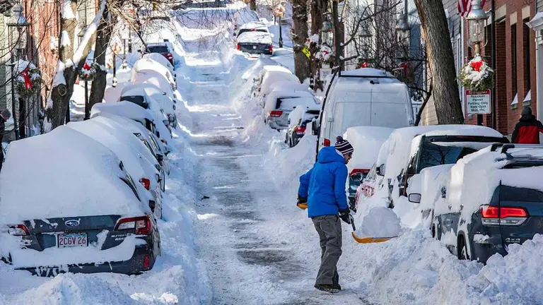 Bomba ciclónica en EE.UU.: así fue el caos que vivieron por la peor tormenta de nieve en 4 décadas