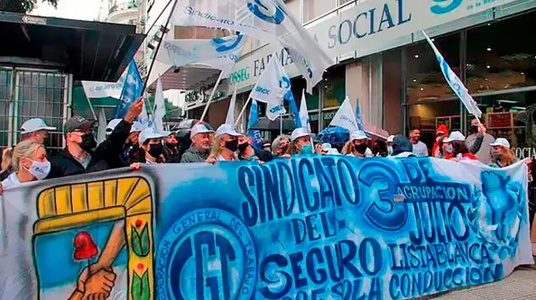 Tras denunciar a Swiss Medical, el gremio del Seguro se mantiene en estado de alerta y movilización