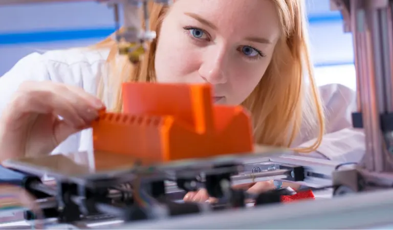 Prepará tu futuro en 18 cuotas y por $100.000: cómo imprimir en 3D desde tu casa y ganar con la nueva revolución