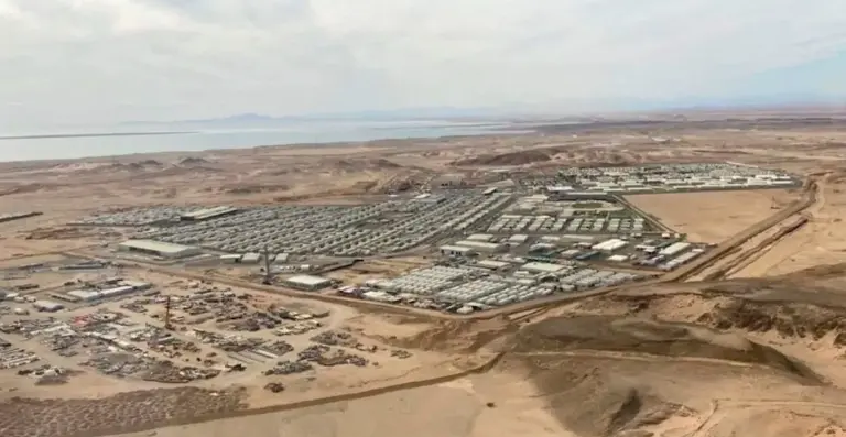 Revelaron nuevas imágenes de los avances de la construcción de The Line en Arabia Saudita