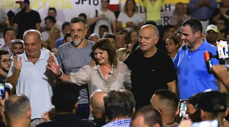 Juntos por el Cambio perdió el control de 16 municipios bonaerenses